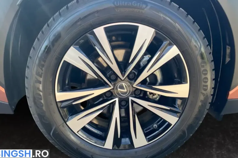 Lexus LBX din 2025 cu 3.050 km - oferta LEX239687 - foto 18