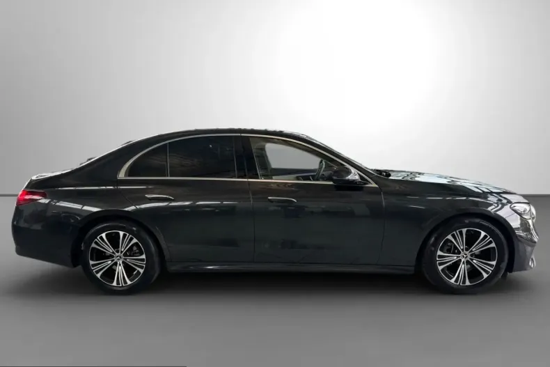 Mercedes-Benz E 220 (Clasa E) din 2025 cu 11.492 km - oferta MER239690 - foto 8