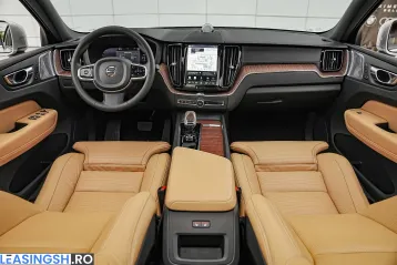 Volvo XC60 din 2023 - oferta VOL239702