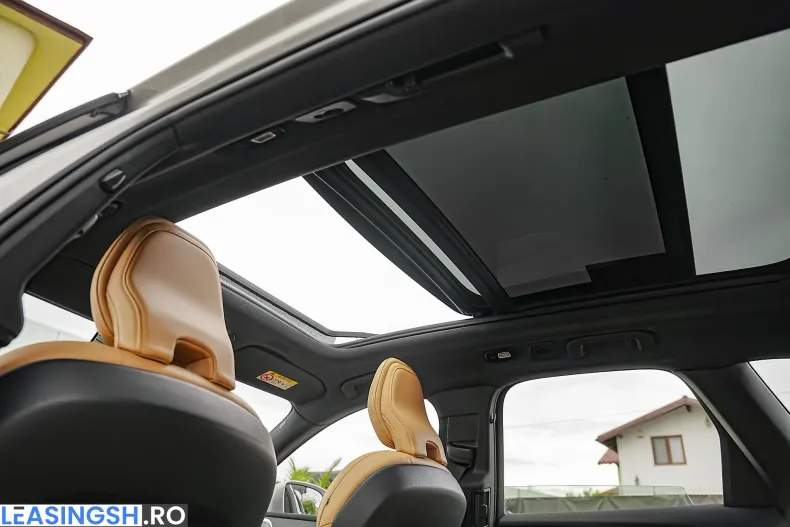 Volvo XC60 din 2023 cu 86.400 km - oferta VOL239702 - foto 3