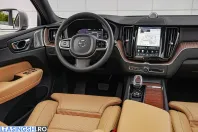Volvo XC60 din 2023 cu 86.400 km - oferta VOL239702 - foto 4