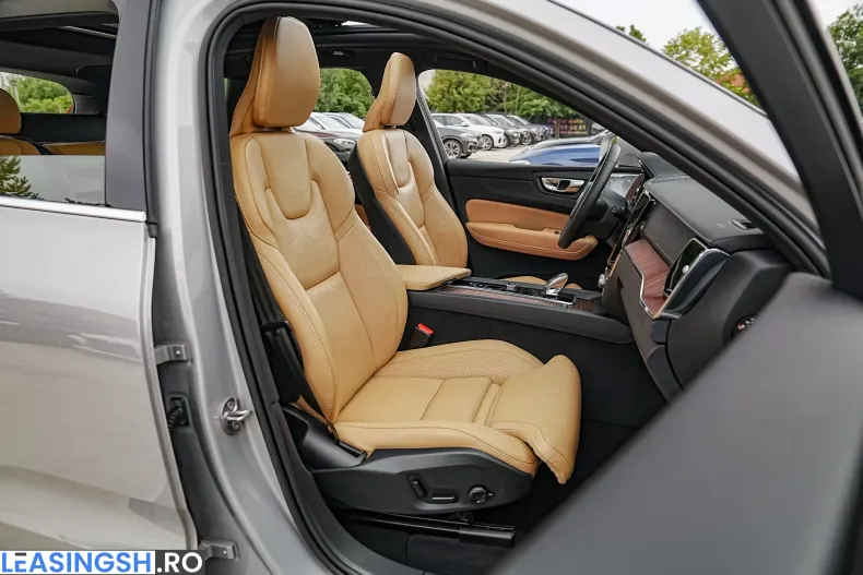 Volvo XC60 din 2023 cu 86.400 km - oferta VOL239702 - foto 16
