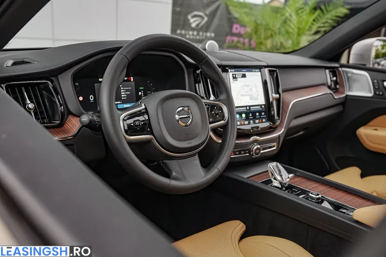 Volvo XC60 din 2023 cu 86.400 km - oferta VOL239702 - foto 24