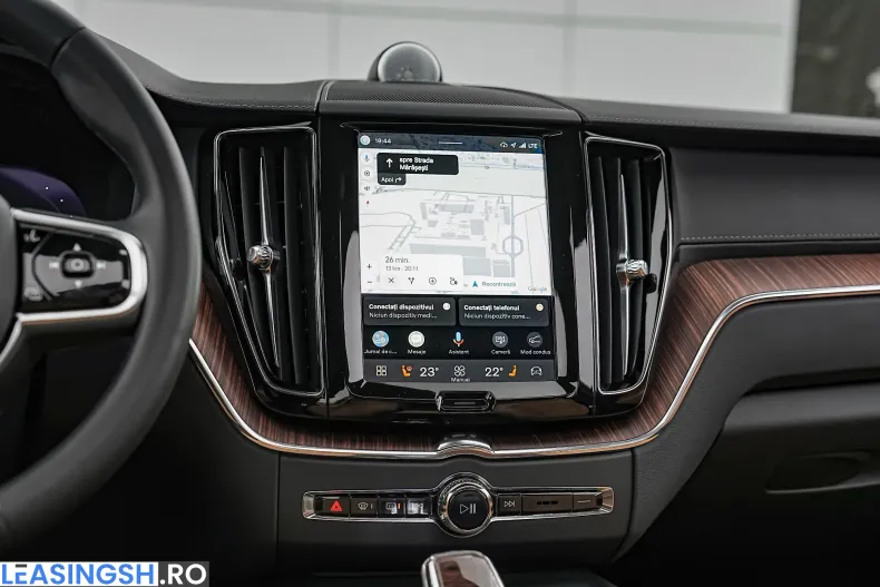 Volvo XC60 din 2023 cu 86.400 km - oferta VOL239702 - foto 35
