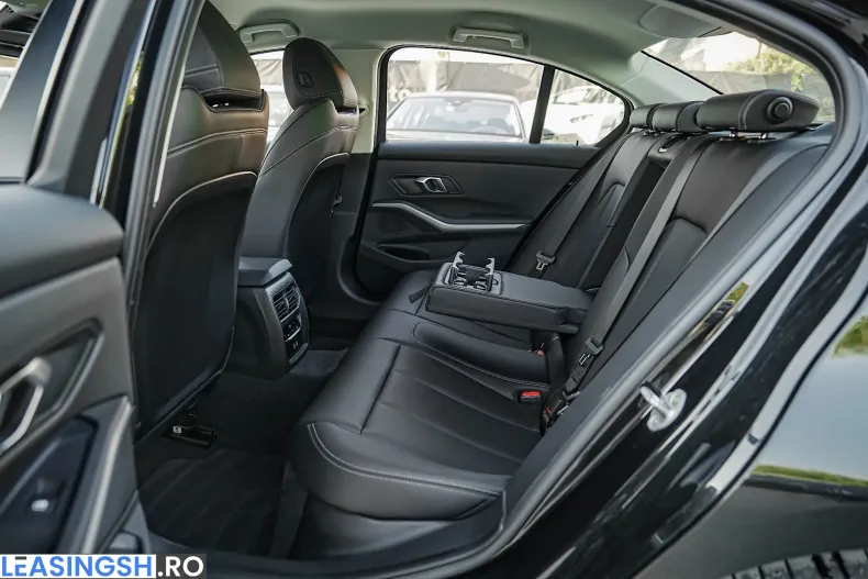 BMW 320i (Seria 3) din 2024 cu 27.500 km - oferta BMW239705 - foto 12