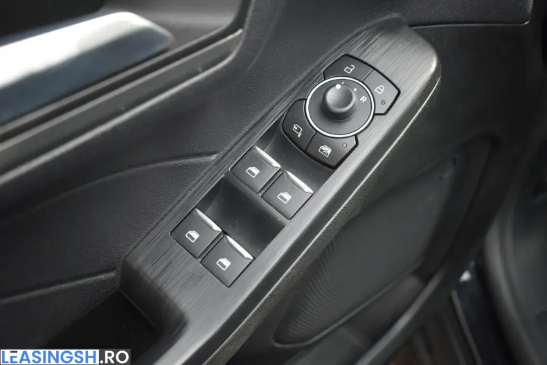 Ford Kuga din 2023 cu 100.661 km - oferta FOR239717 - foto 12