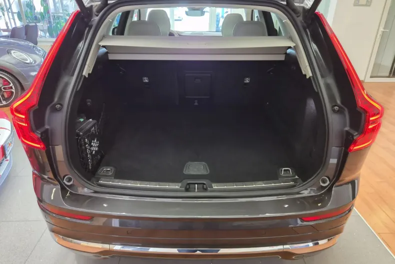 Volvo XC60 din 2021 cu 77.700 km - oferta VOL239718 - foto 11