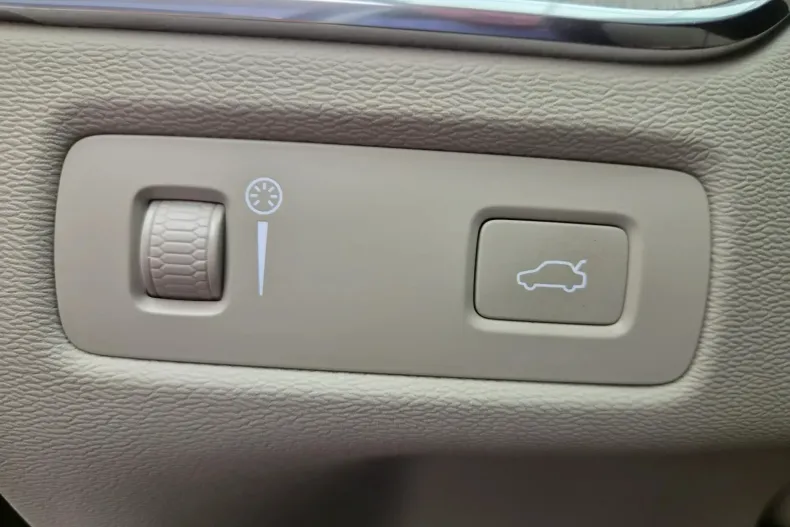 Volvo XC60 din 2021 cu 77.700 km - oferta VOL239718 - foto 16
