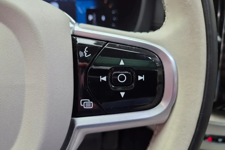 Volvo XC60 din 2021 cu 77.700 km - oferta VOL239718 - foto 18