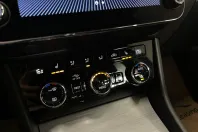 Skoda Superb din 2023 cu 63.734 km - oferta SKO239728 - foto 18