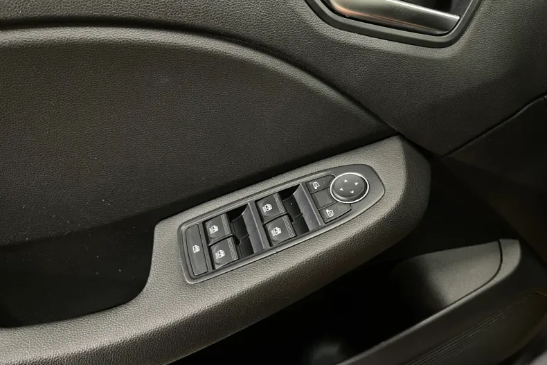 Renault Clio din 2022 cu 83.298 km - oferta REN239733 - foto 17