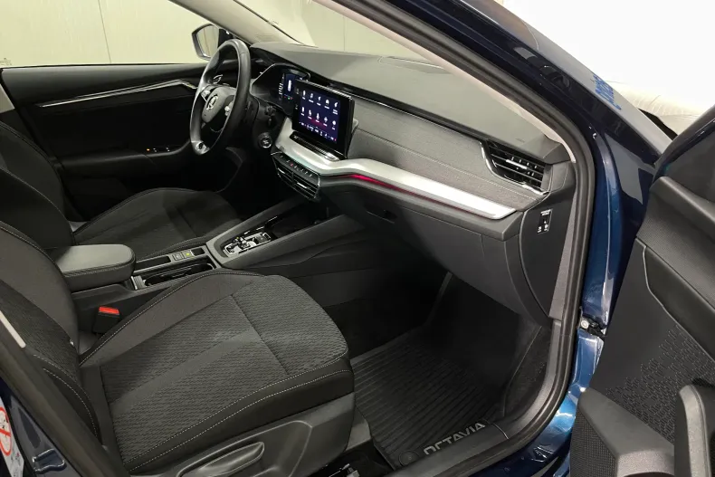 Skoda Octavia din 2022 cu 95.141 km - oferta SKO239734 - foto 9