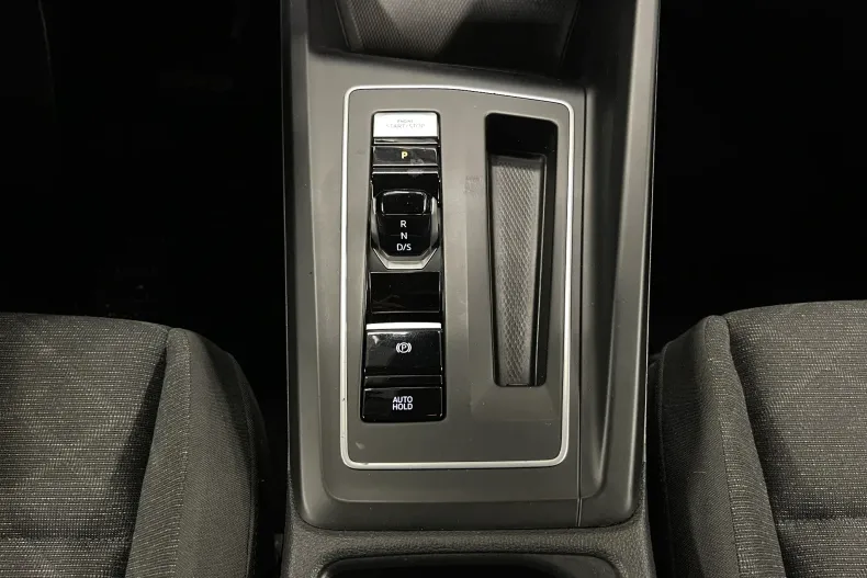 Volkswagen Golf din 2021 cu 58.106 km - oferta VOL239735 - foto 22
