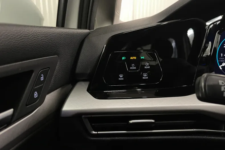 Volkswagen Golf din 2021 cu 58.106 km - oferta VOL239735 - foto 23