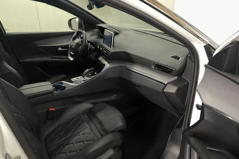 Peugeot 3008 din 2020 cu 66.469 km - oferta PEU239736 - foto 9