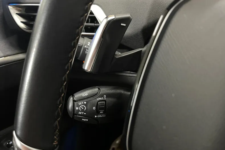 Peugeot 3008 din 2020 cu 66.469 km - oferta PEU239736 - foto 29