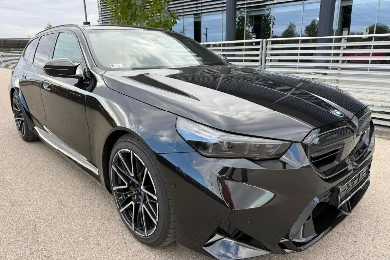 BMW M5 (Seria 5) din 2025 cu 4.080 km - oferta BMW239746 - foto 2