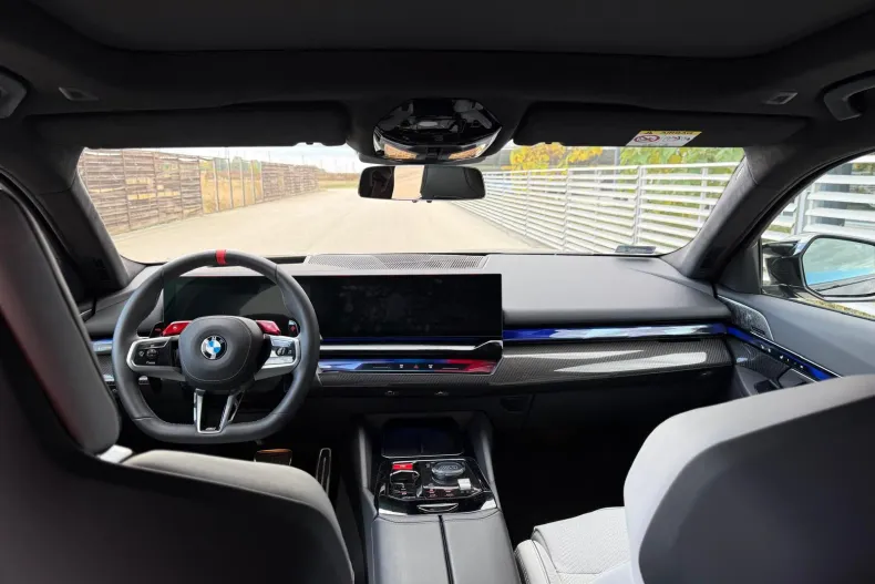 BMW M5 (Seria 5) din 2025 cu 4.080 km - oferta BMW239746 - foto 11