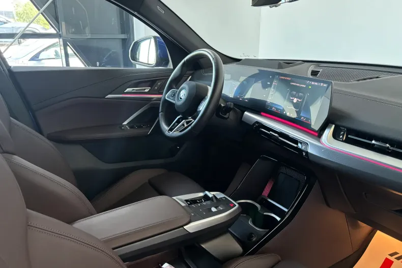 BMW iX2 (Seria X) din 2025 cu 19.000 km - oferta BMW239753 - foto 6