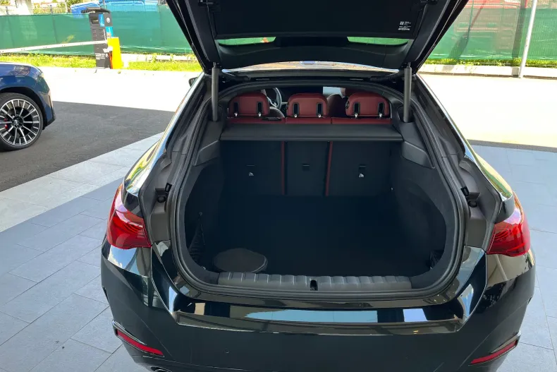 BMW 420d (Seria 4) din 2026 cu 7 km - oferta BMW239756 - foto 4