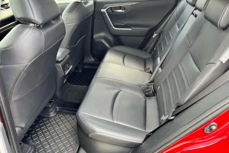 Toyota RAV4 din 2024 cu 48.812 km - oferta TOY239761 - foto 13