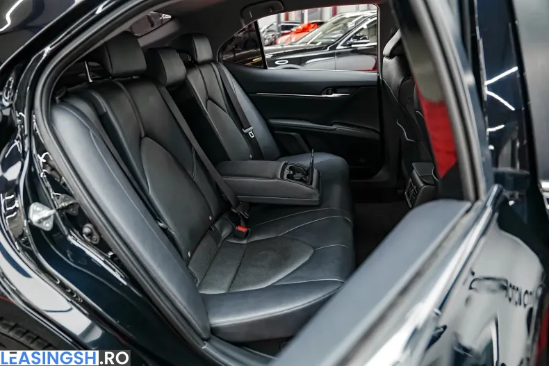 Toyota Camry din 2022 cu 116.000 km - oferta TOY239770 - foto 12