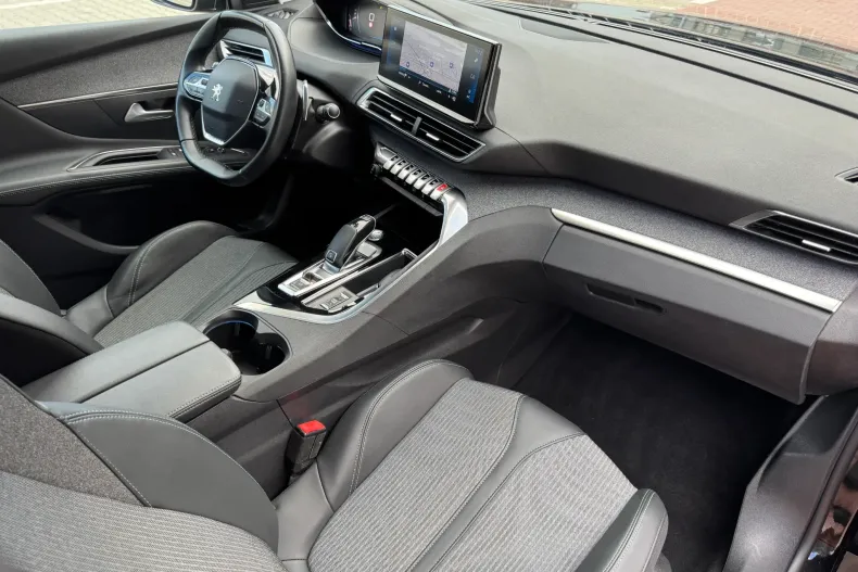 Peugeot 3008 din 2021 cu 112.000 km - oferta PEU239776 - foto 14