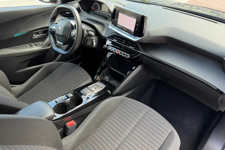 Peugeot 2008 din 2023 cu 74.700 km - oferta PEU239777 - foto 14