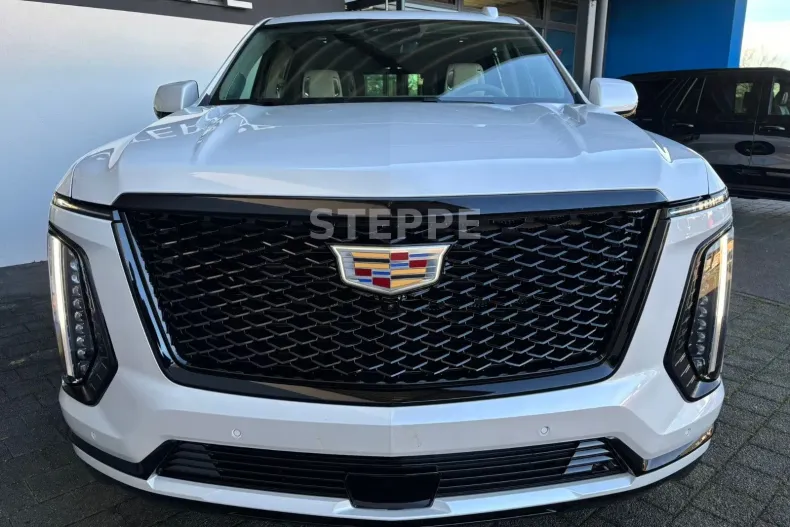 Cadillac Escalade din 2025 cu 10 km - oferta CAD239780 - foto 3