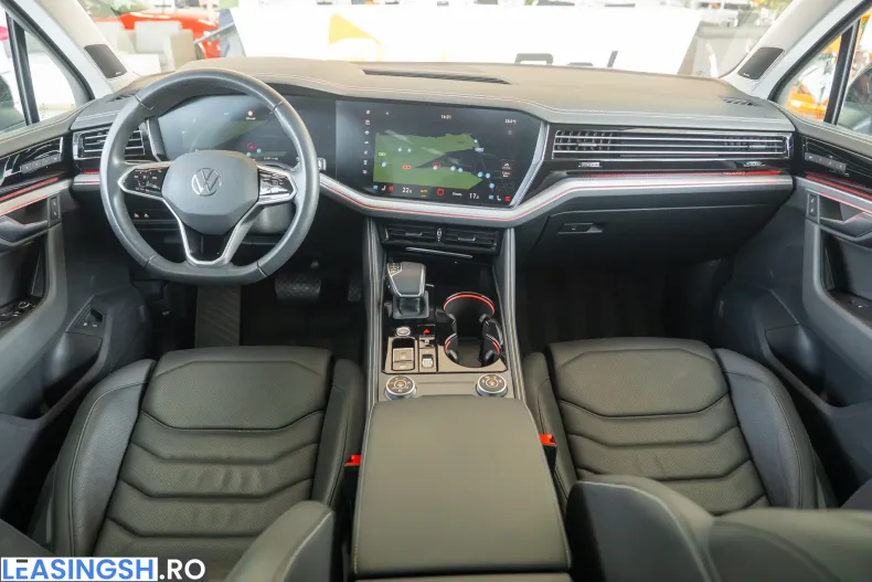 Volkswagen Touareg din 2023 cu 31.123 km - oferta VOL239783 - foto 19