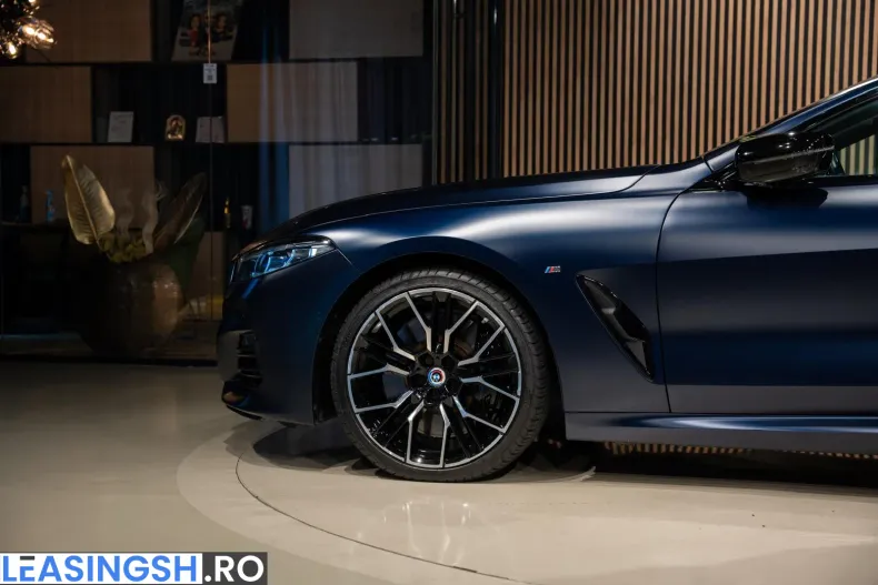 BMW M8 (Seria 8) din 2022 cu 28.473 km - oferta BMW239786 - foto 12