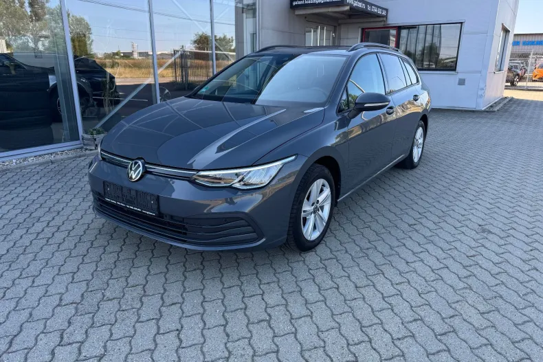 Volkswagen Golf din 2023 cu 136.000 km - oferta VOL239808 - foto 1