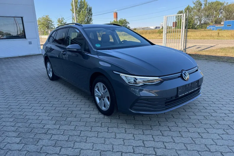 Volkswagen Golf din 2023 cu 136.000 km - oferta VOL239808 - foto 3