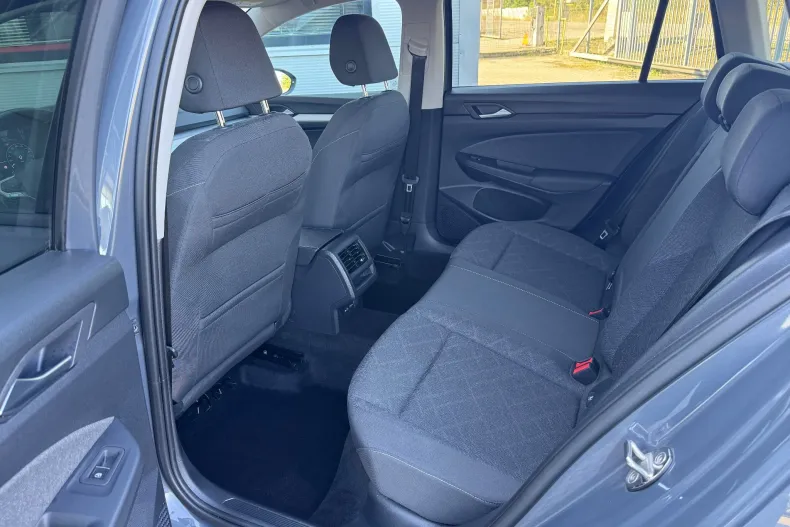 Volkswagen Golf din 2023 cu 136.000 km - oferta VOL239808 - foto 18