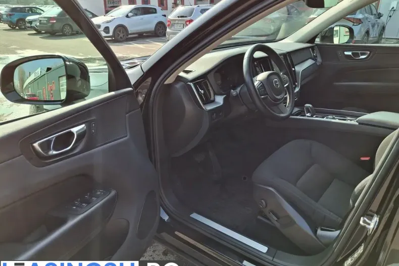 Volvo XC60 din 2021 cu 65.538 km - oferta VOL239837 - foto 8