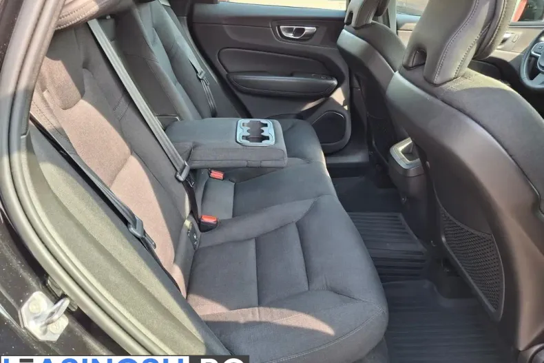Volvo XC60 din 2021 cu 65.538 km - oferta VOL239837 - foto 29