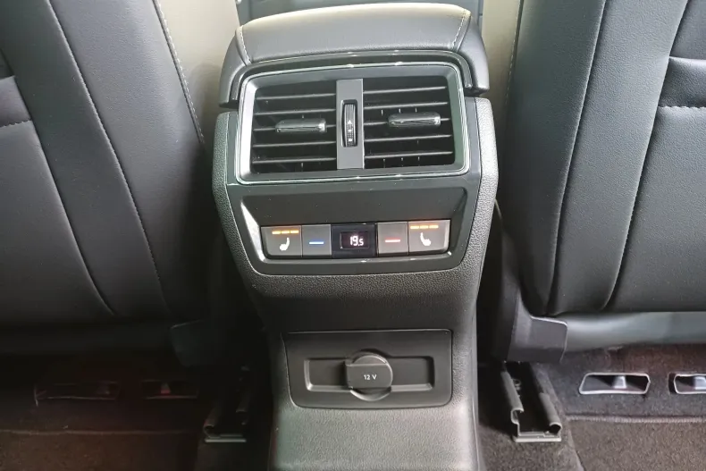 Skoda Kodiaq din 2024 cu 44.820 km - oferta SKO239844 - foto 32