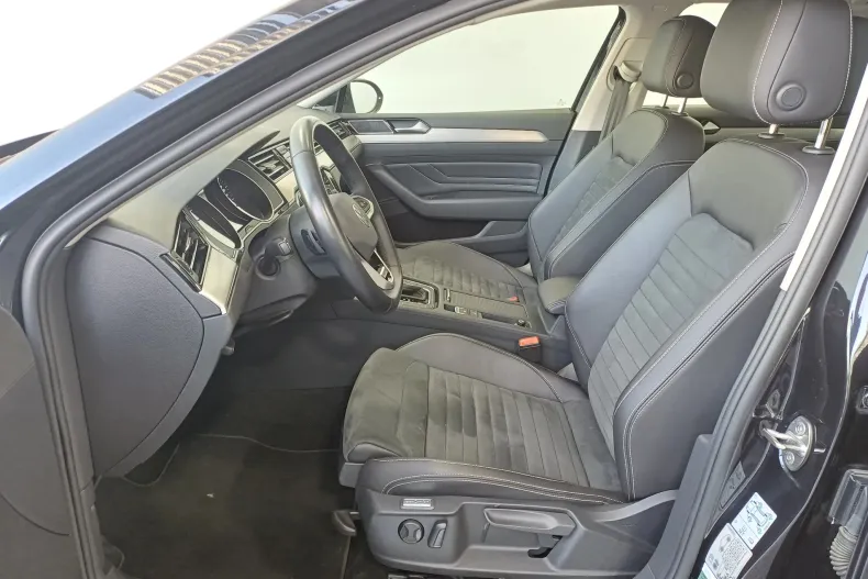 Volkswagen Passat din 2022 cu 59.109 km - oferta VOL239845 - foto 2