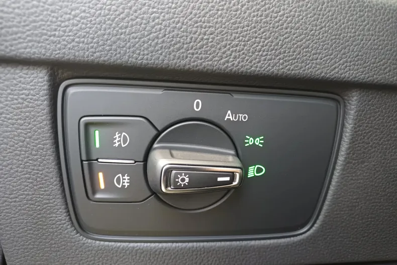 Volkswagen Passat din 2022 cu 59.109 km - oferta VOL239845 - foto 7