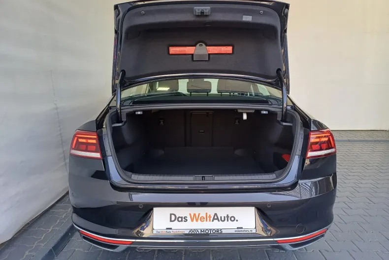 Volkswagen Passat din 2022 cu 59.109 km - oferta VOL239845 - foto 30