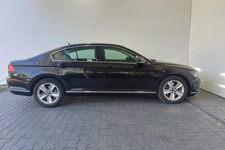 Volkswagen Passat din 2022 cu 59.109 km - oferta VOL239845 - foto 32