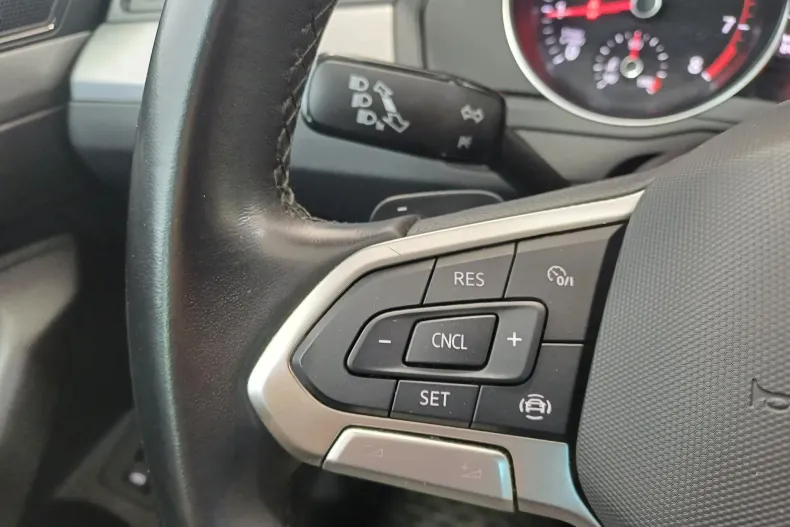Volkswagen Passat din 2021 cu 86.372 km - oferta VOL239846 - foto 10