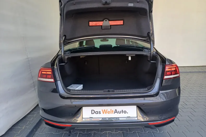 Volkswagen Passat din 2021 cu 86.372 km - oferta VOL239846 - foto 28