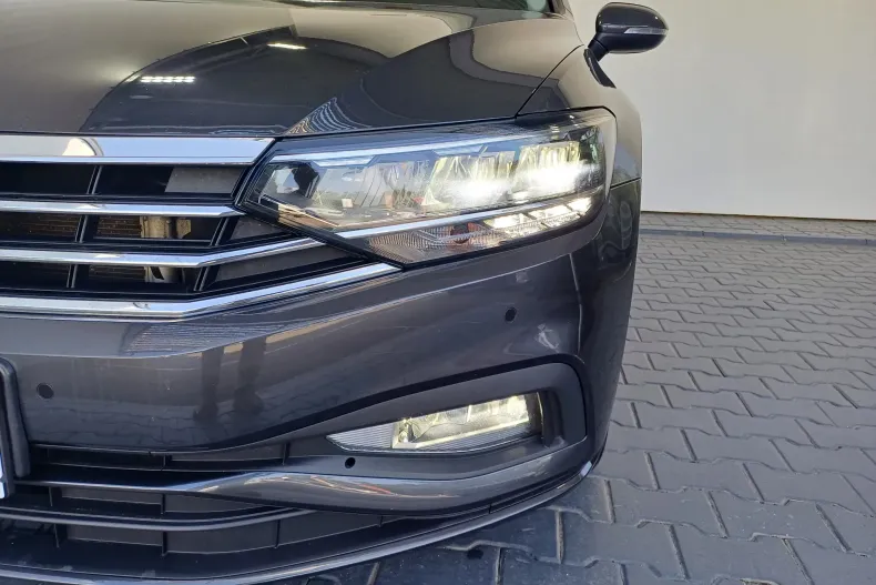 Volkswagen Passat din 2021 cu 86.372 km - oferta VOL239846 - foto 31