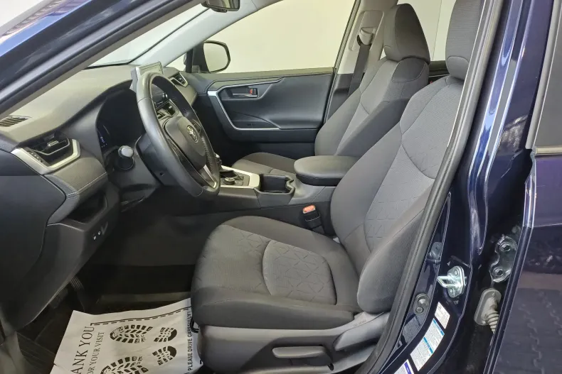 Toyota RAV4 din 2022 cu 49.105 km - oferta TOY239847 - foto 5