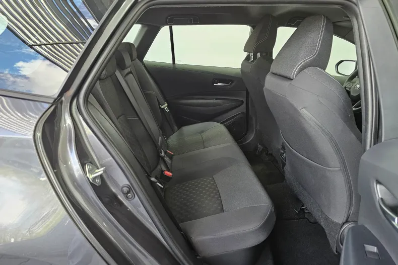 Toyota Corolla din 2025 cu 20.185 km - oferta TOY239848 - foto 25