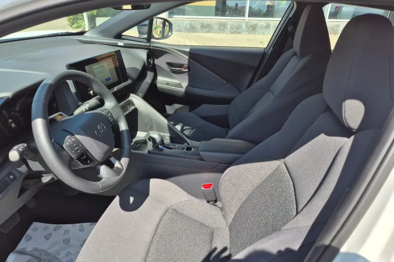 Toyota C-HR din 2025 cu 4.757 km - oferta TOY239852 - foto 10