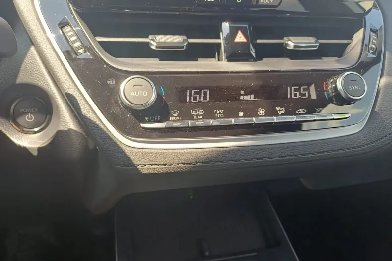 Toyota Corolla Cross din 2026 cu 412 km - oferta TOY239856 - foto 19