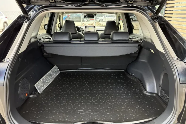 Toyota RAV4 din 2022 cu 101.500 km - oferta TOY239857 - foto 10