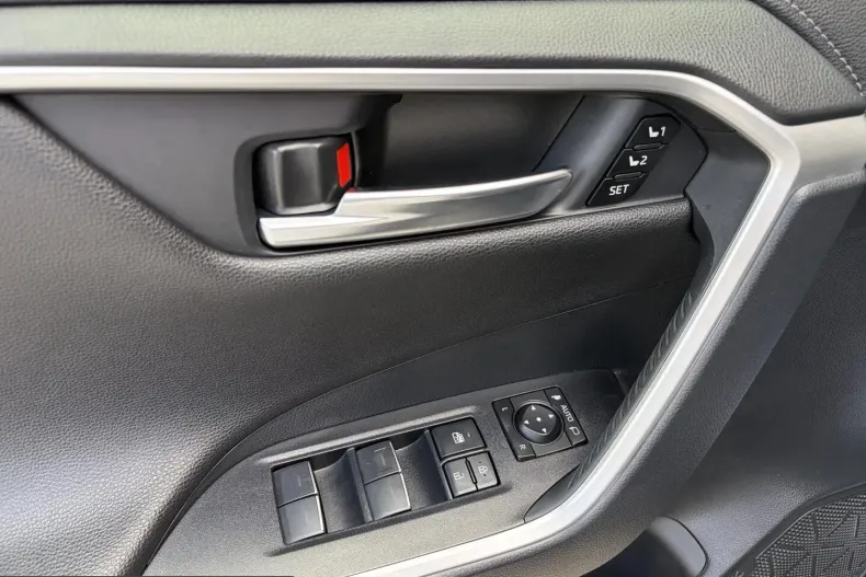 Toyota RAV4 din 2022 cu 101.500 km - oferta TOY239857 - foto 17